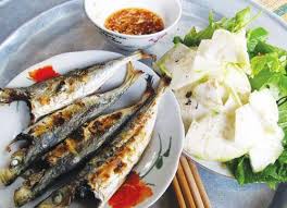 Cá nục quấn lá mướp nướng